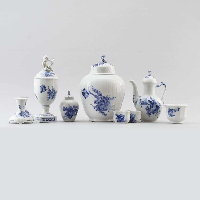 SERVISPORSLIN, 8 delar, "Blå Blomst", Royal Copenhagen.