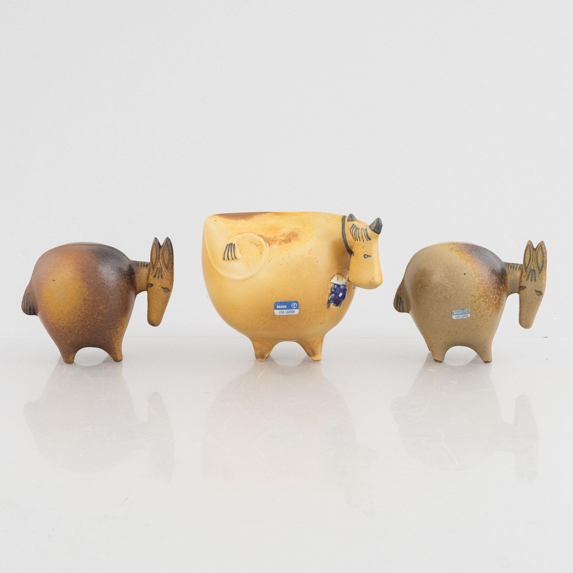 Lisa Larson, figuriner, 3 st, "Åsna" och "Ko", ur serien "Stora Zoo", Gustavsberg.