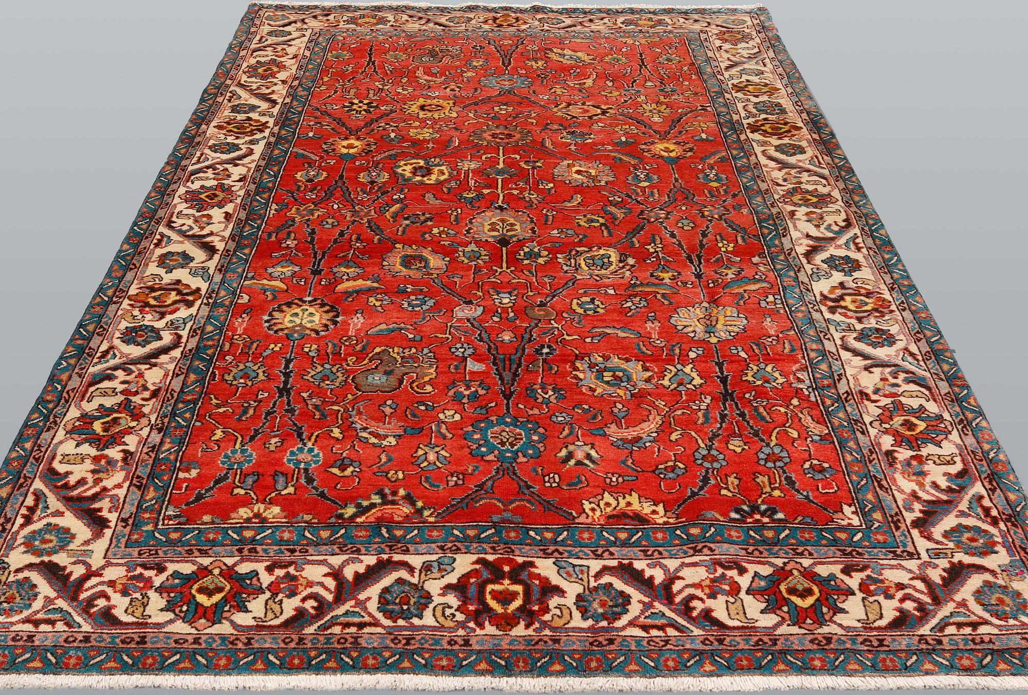 A carpet, Tabriz, ca 260 x 160 cm.