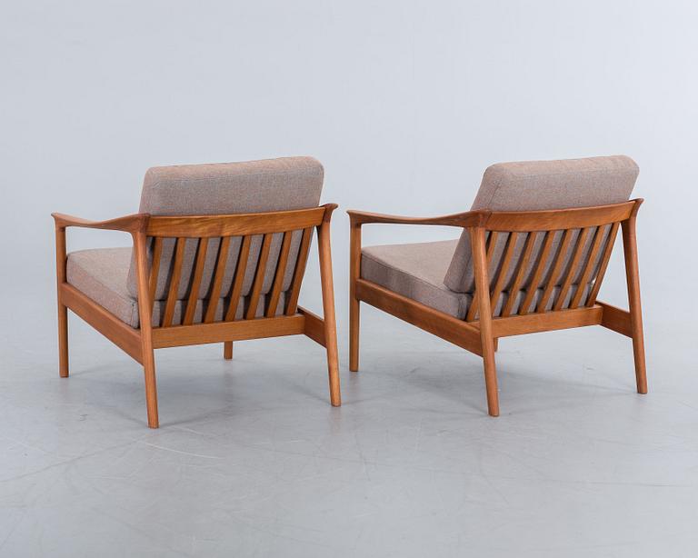 FOLKE OHLSSON, a pair of armchairs, Bodafors,