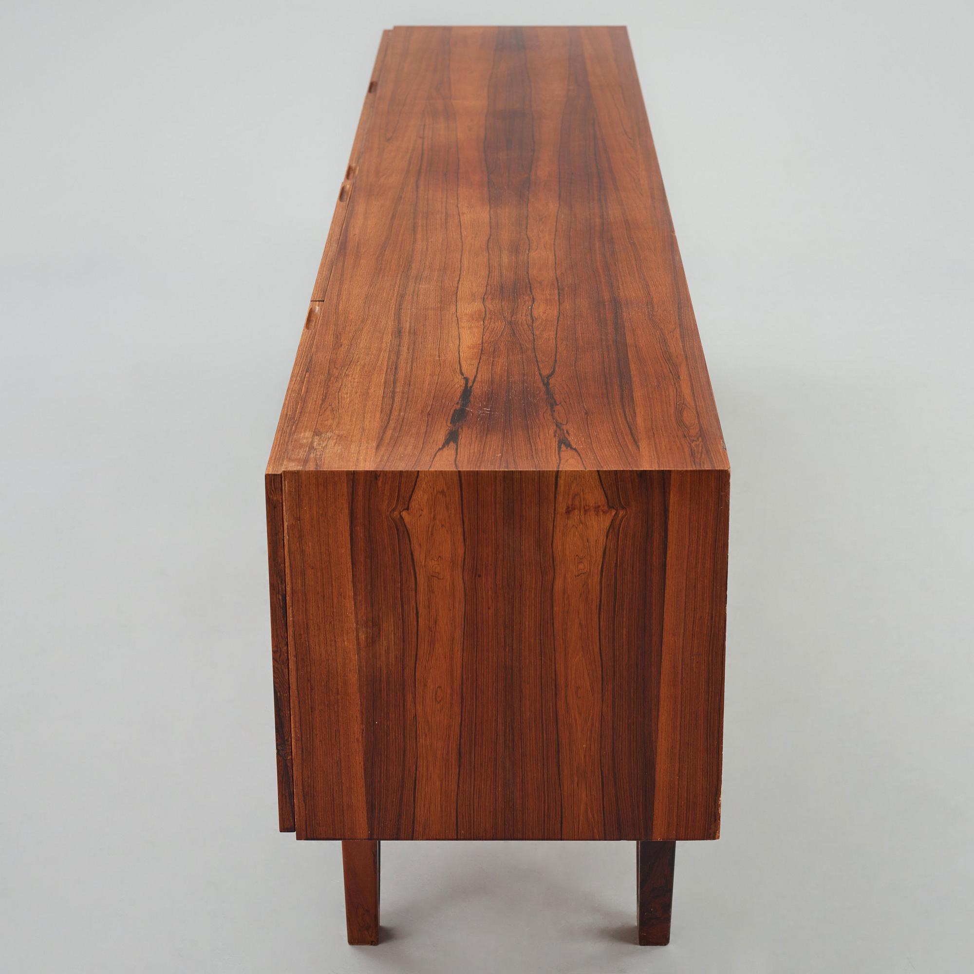Ib Kofod-Larsen, sideboard, modell "501" ur "Ib 500"-serien, Seffle Möbelfabrik 1960-tal.