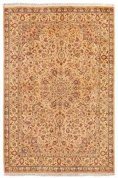 Carpet, Kashmir, ca 250 x 175 cm.
