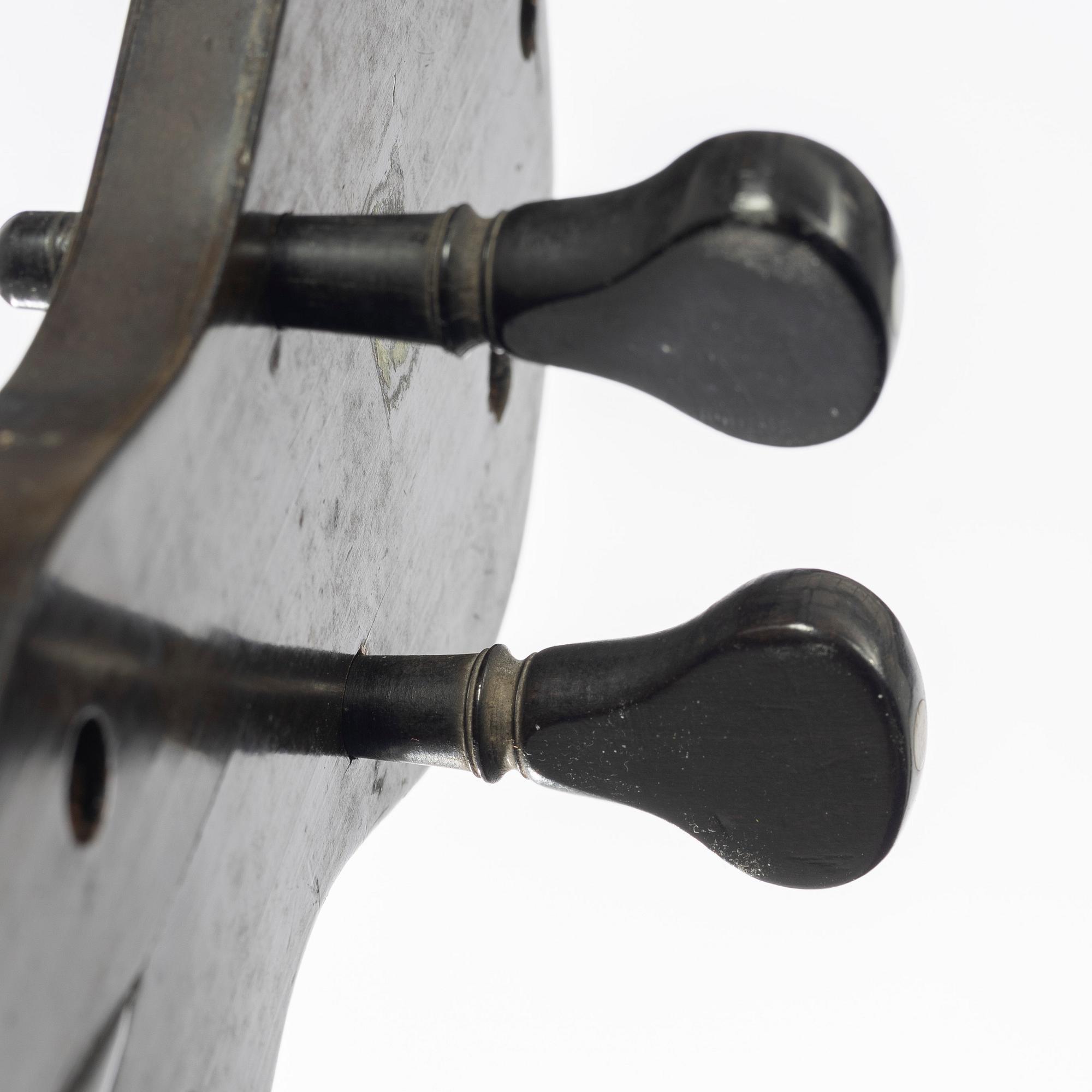 Laurent, "romantic guitar", 19th century, France.