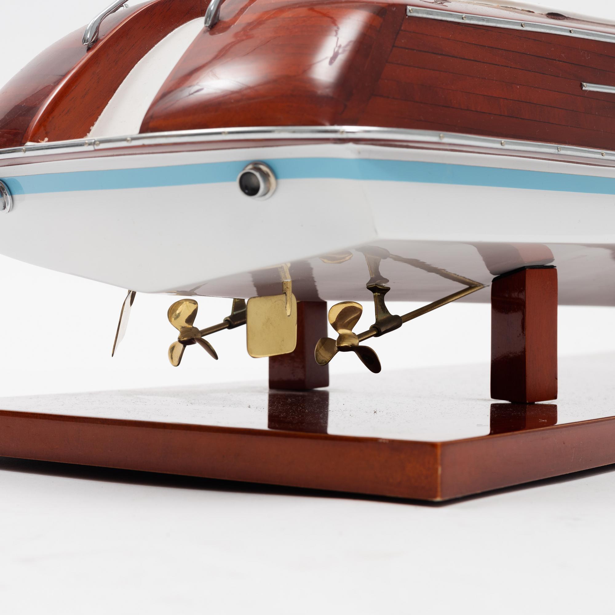 A mahogany model of 'Riva Aquarama Special', 2000's.