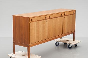 SIDEBOARD, Ulferts, Tibro, 1900-talets andra hälft.
