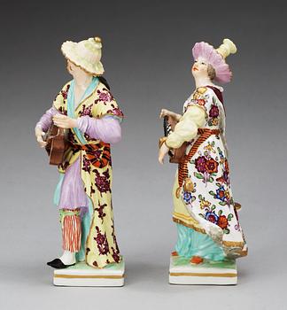 A set of two Berlin 'Chinouserie' figures of musicians, end of 18th Century.