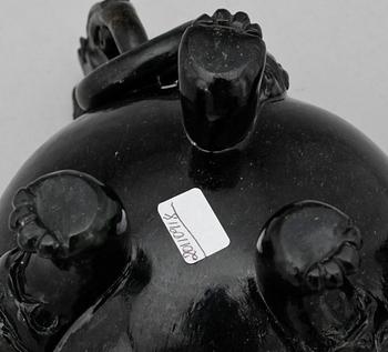 RÖKELSEKAR, med lock, sten. Kina, 1900-tal.