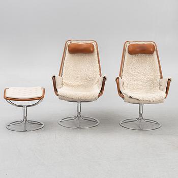 Bruno Mathsson, a pair of 'Jetson' armchairs with a foot stool, Dux, 21st Century.