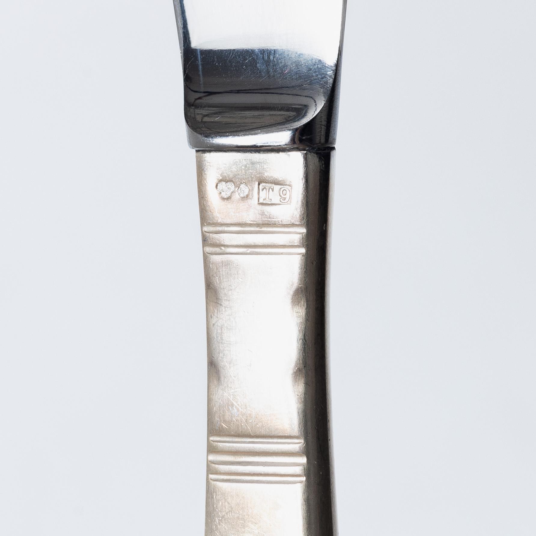 Jacob Ängman, A Swedish silver cutlery, "Rosenholm", GAB, Eskilstuna and Stockholm 1969-1985 (32 pieces).