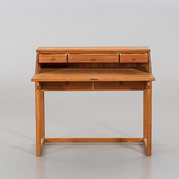 A Carl Malmsten writing desk "Lundvik".