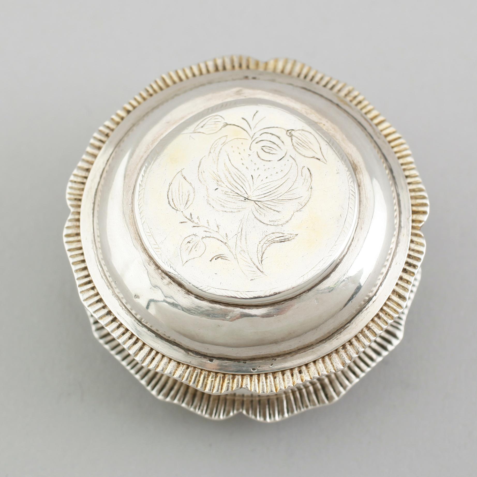 KYRKDOSA, silver, Michael Olof Barkman, Varberg 1813-1851. Vikt ca 31 gram.