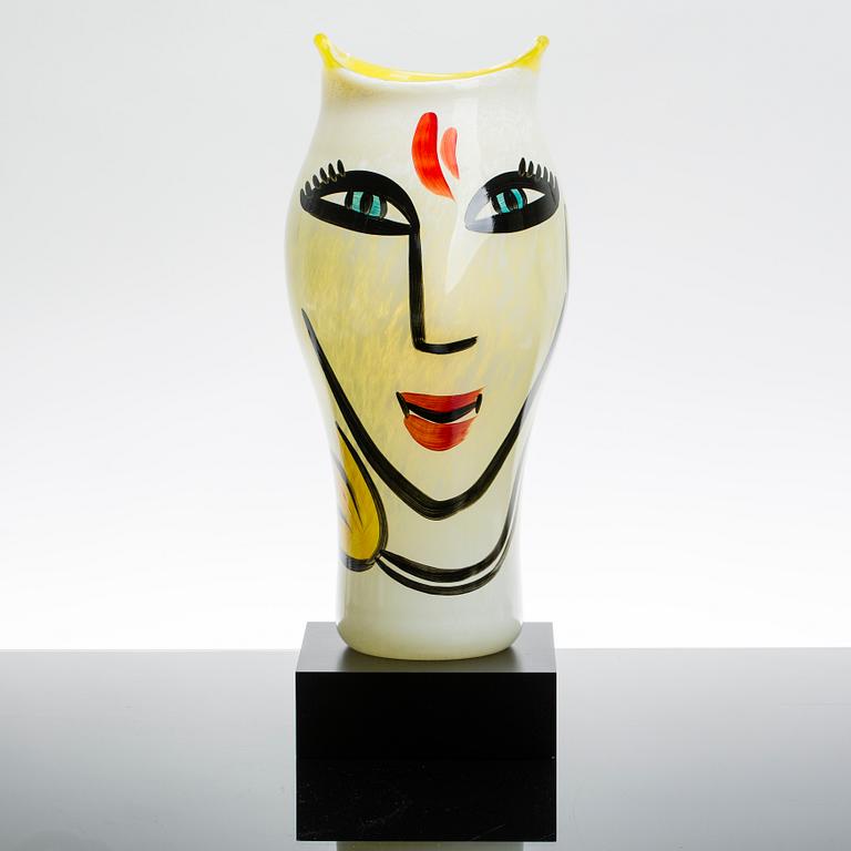 ULRICA HYDMAN-VALLIEN,