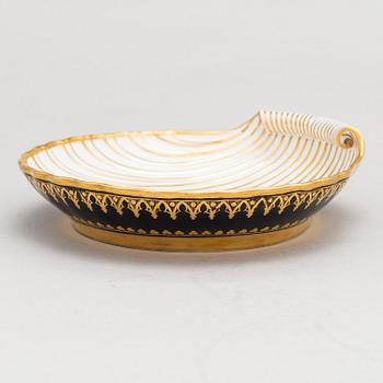 A 19th century porcelain Darte Frères bowl, Paris France.