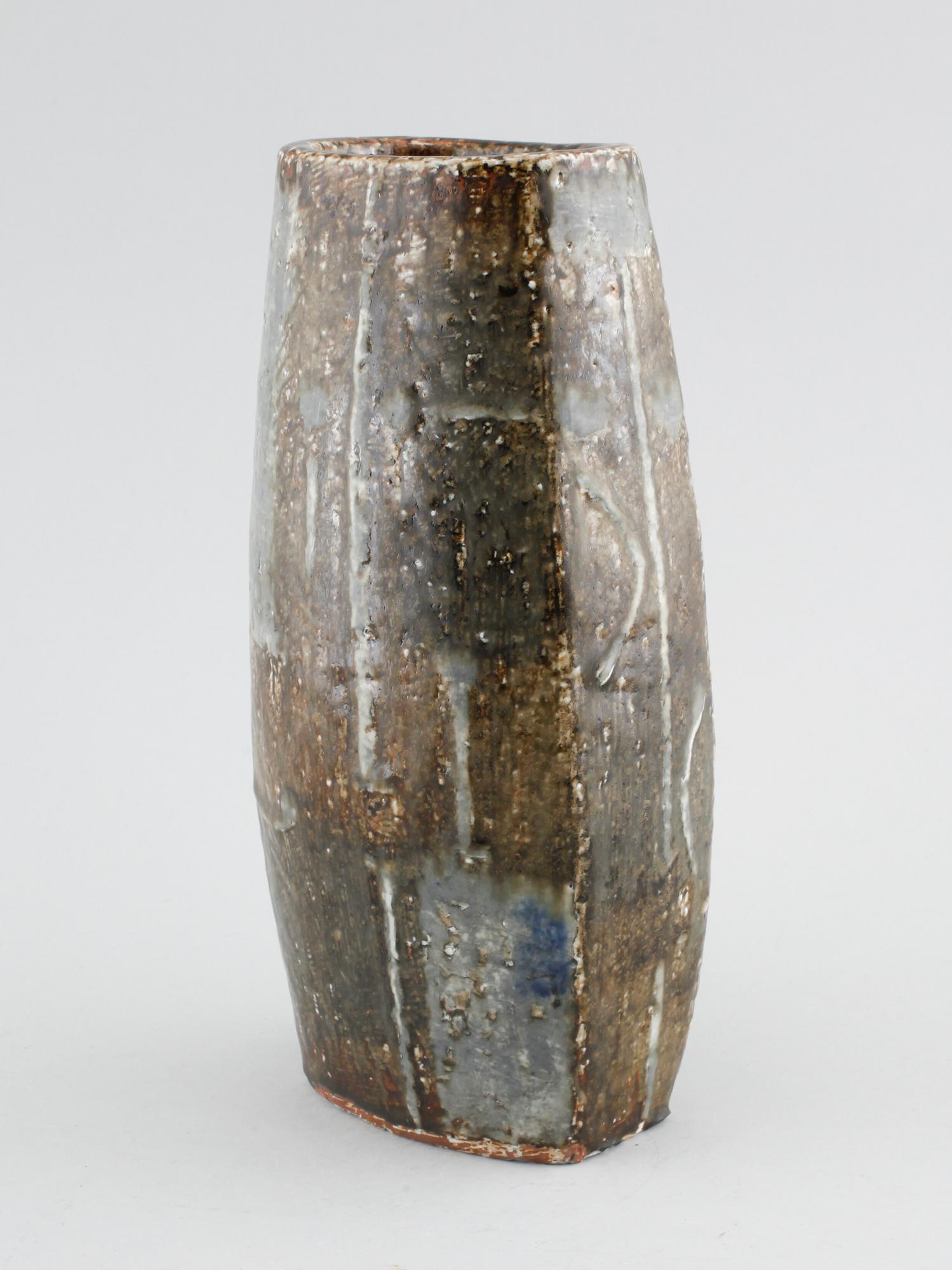 Unique chamotte stoneware vase  by CARL-HARRY STÅLHANE, Rörstrand, signed and dated -63.