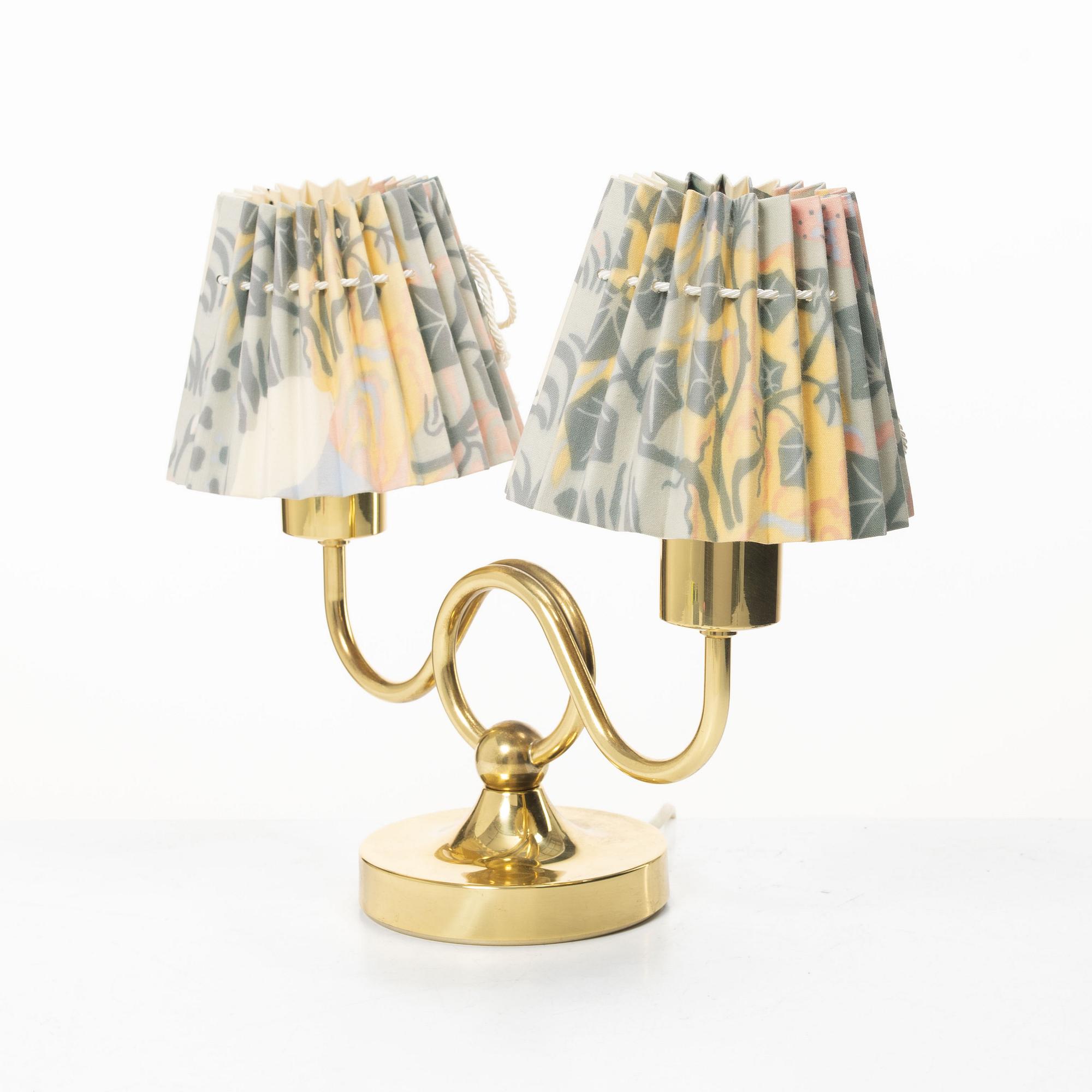 Josef Frank, Table lamp, model 2483, Firma Svenskt Tenn.