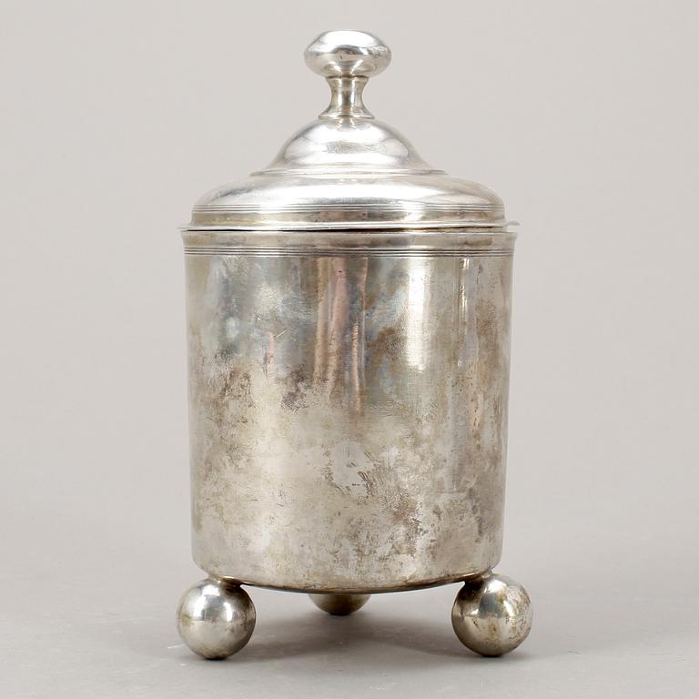 BÄGARE, silver, Frankrike, 1700/1800-tal. Vikt 470 gram.