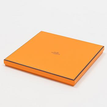 Hermès, a silk will 'Wa' Ko-Ni' scarf.