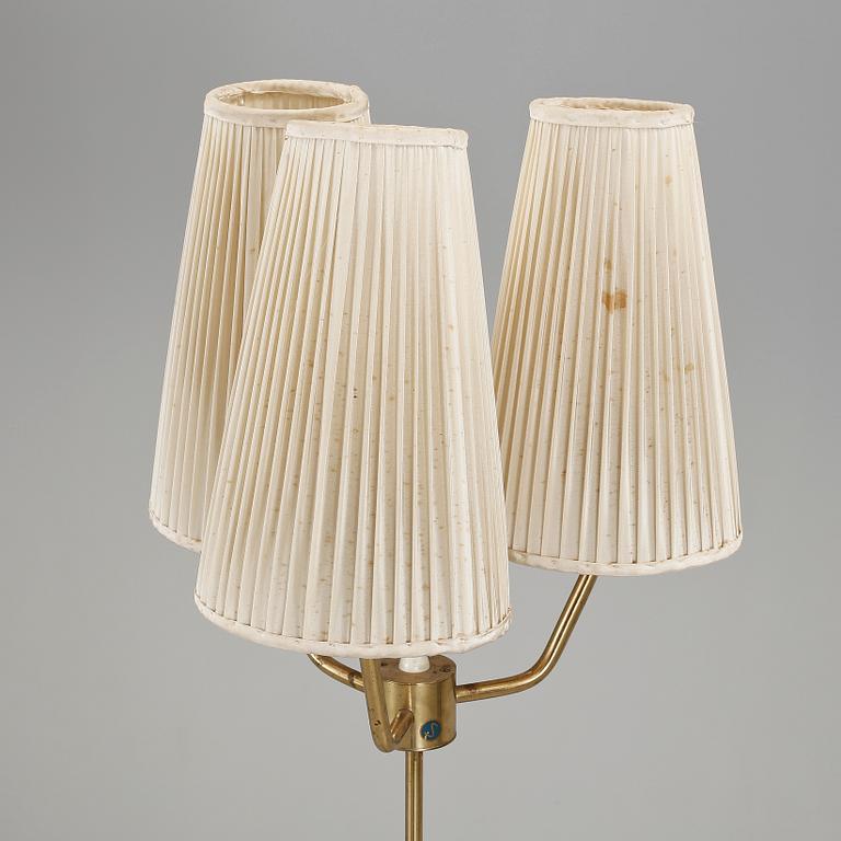 GOLVLAMPA, 1900-talets mitt.