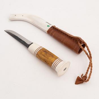 A reindeer horn knife by Ingvar Svonni, signed.