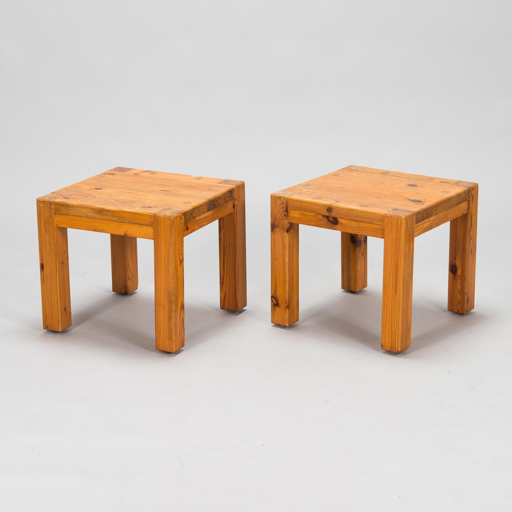 Pallar, ett par, Form Sven Larsson möbelshop, 1970-tal.