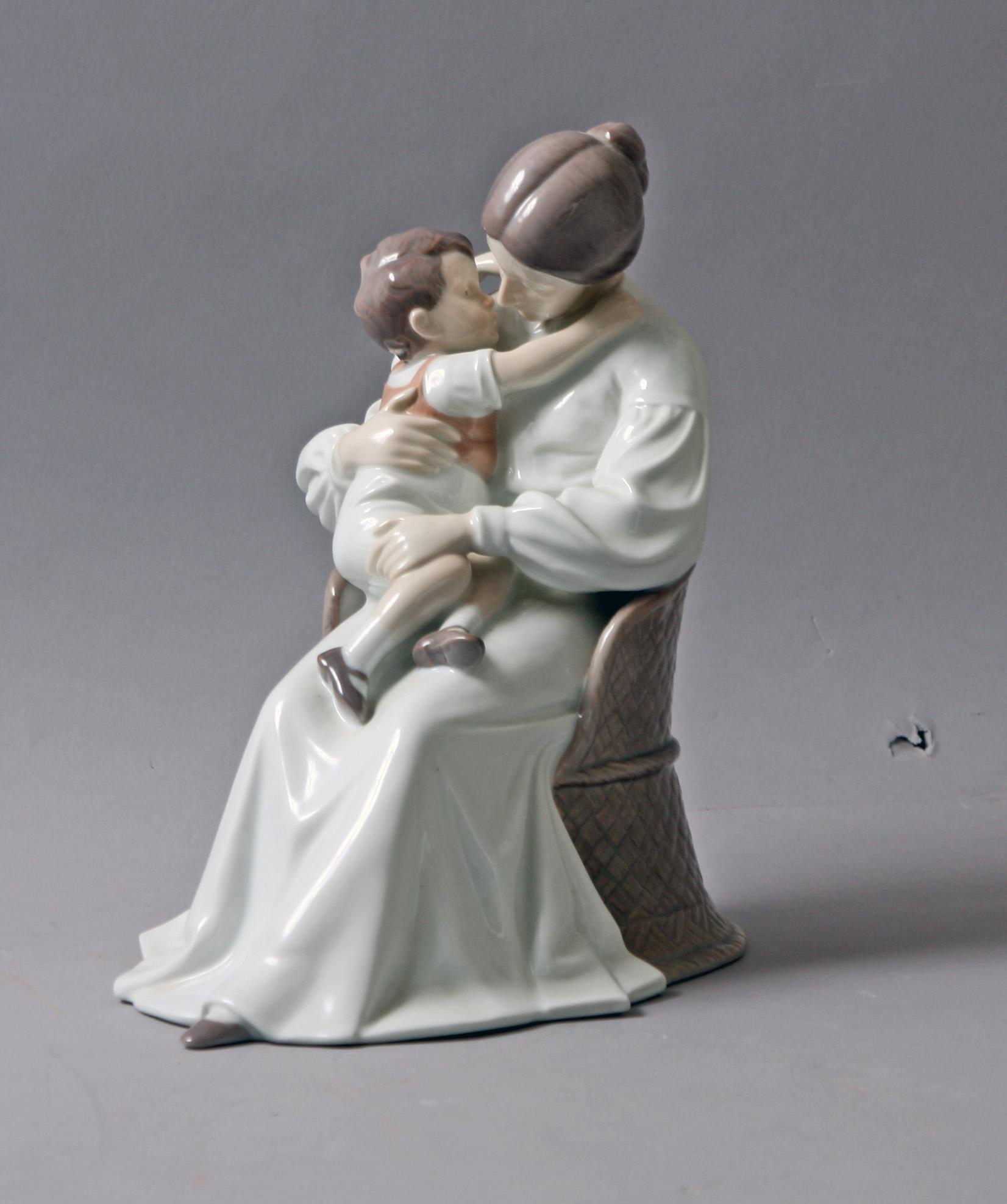 FIGURIN, porslin. Bing & Gröndahl.