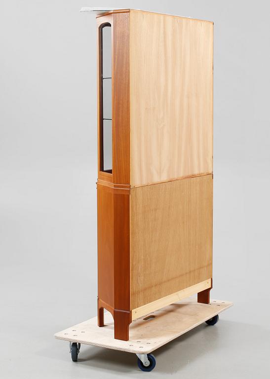 VITRINSKÅP, "Undantaget", Carl Malmsten, 1900-talets andra hälft.