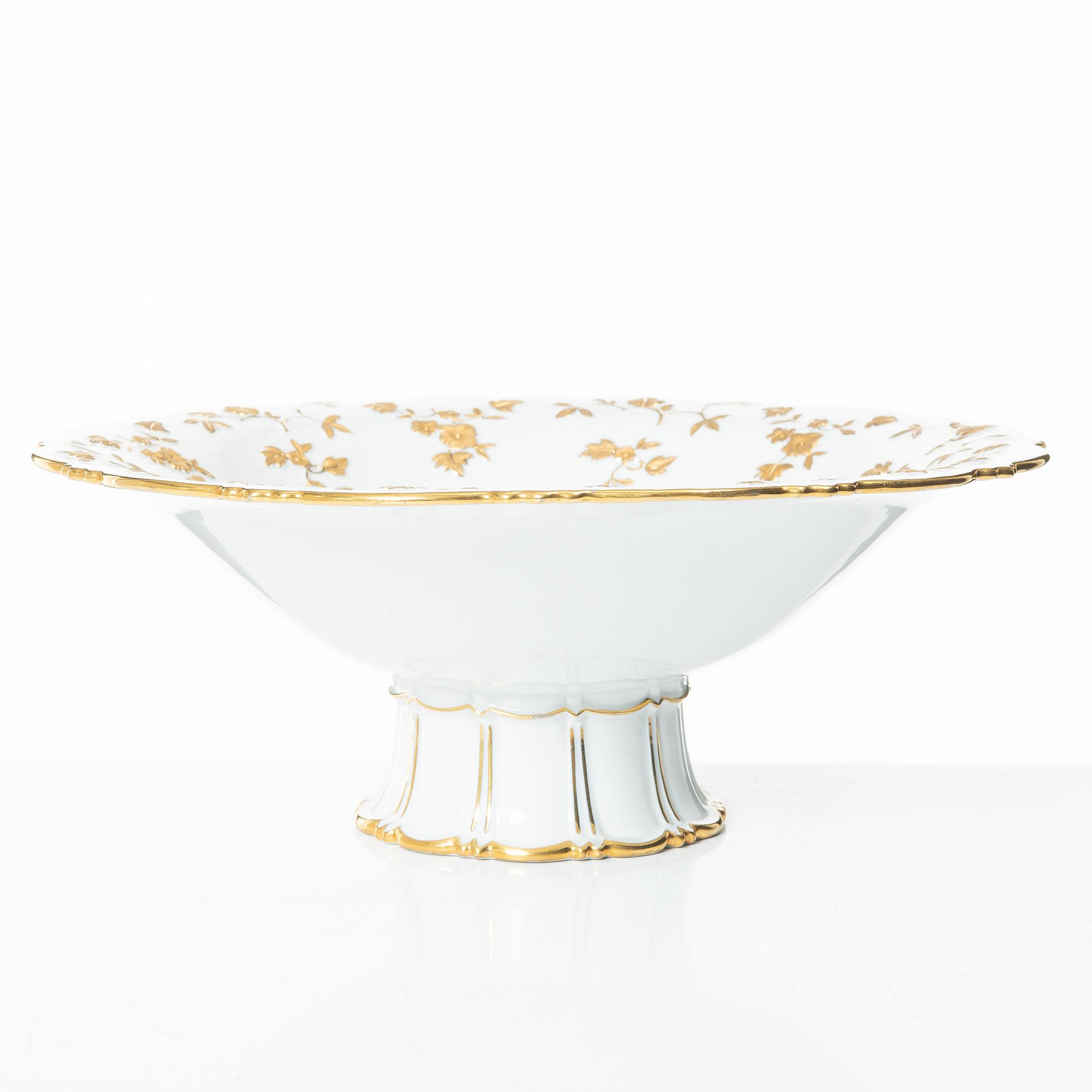 A porcelain bowl, Meissen, Germany, 1924-34.