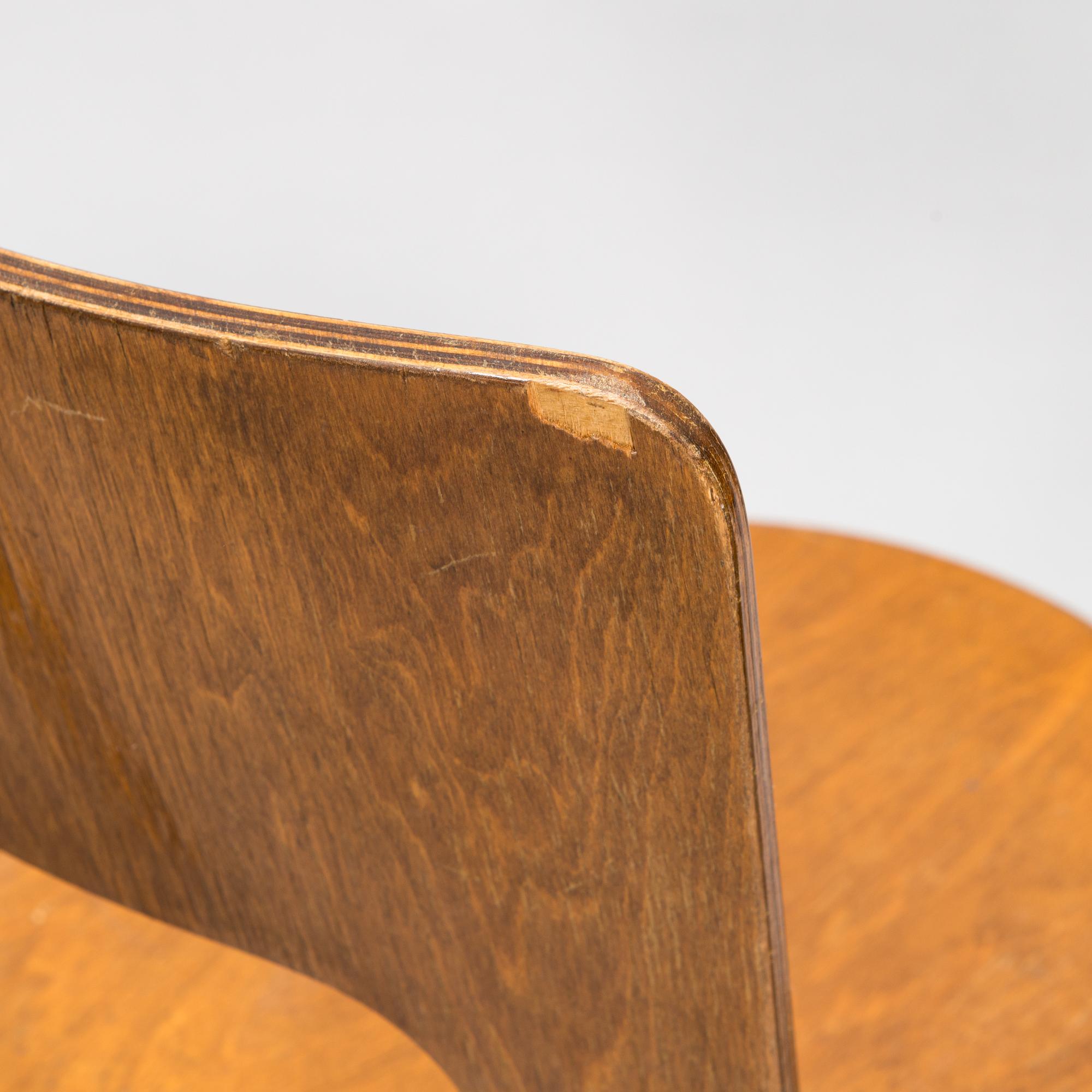 Alvar Aalto, four '66' chairs, O.Y. Huonekalu-ja Rakennustyötehdas A.B. Finland, 1930's/1940's.