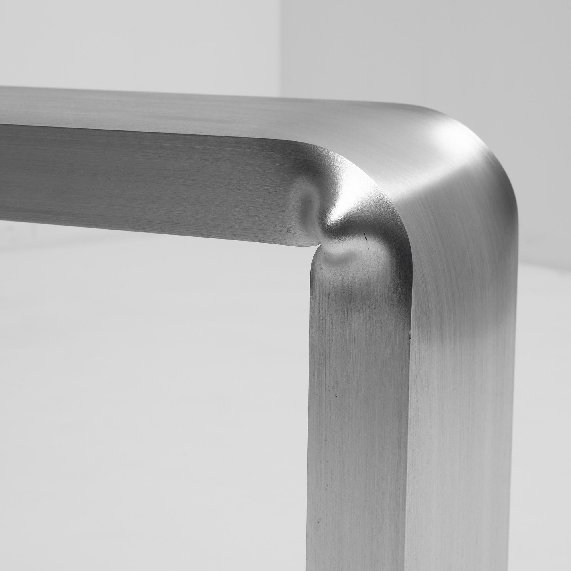 David Taylor, a unique bench, "Bent Bench", Studio Mellösaverken, Sweden, 2020.