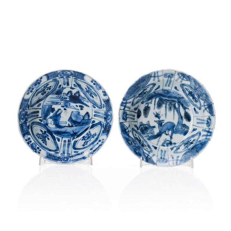 Two blue and white kraak bowls, Ming dynasty, Wanli (1572-1620).