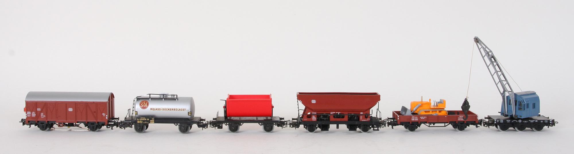 PARTI TÅGBANEDELAR, bl a Märklin H0-skalan.