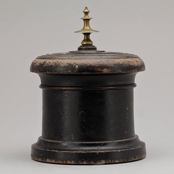 NYSTHÅLLARE, Karl Johan, 1800-talets första hälft.