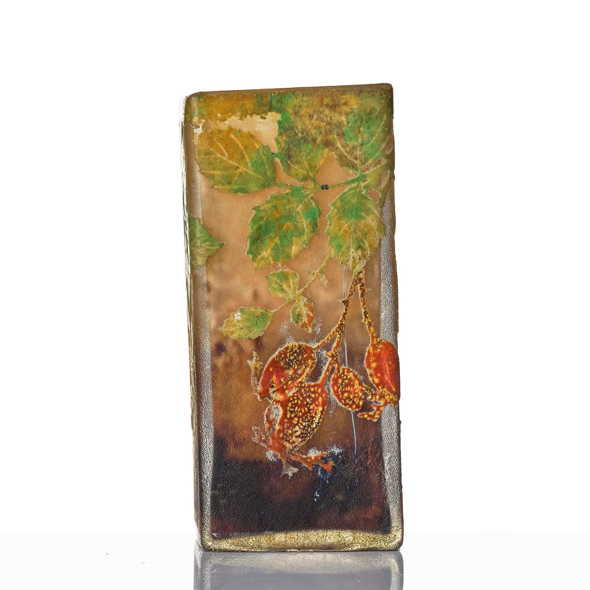 Daum Frères, a set of two Art Nouveau cameo glass vases, Nancy, France.