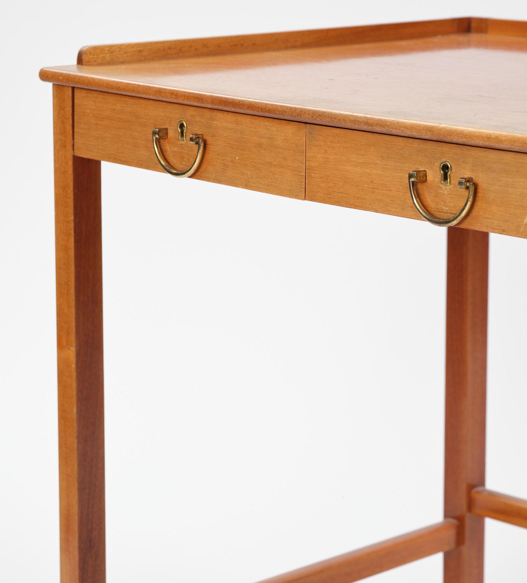Josef Frank, skrivbord, variant av modell B 2115, Firma Svenskt Tenn, 1900-talets mitt.