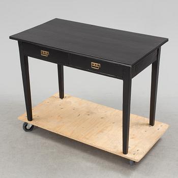 An early 1900s table.