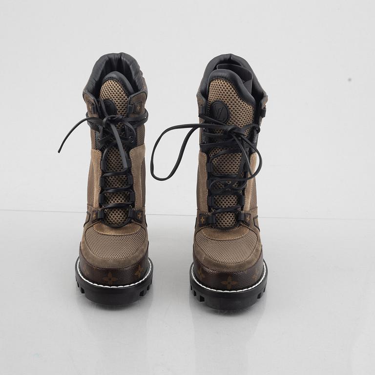 Louis Vuitton, ankle boots, "Star Trail", size 38.