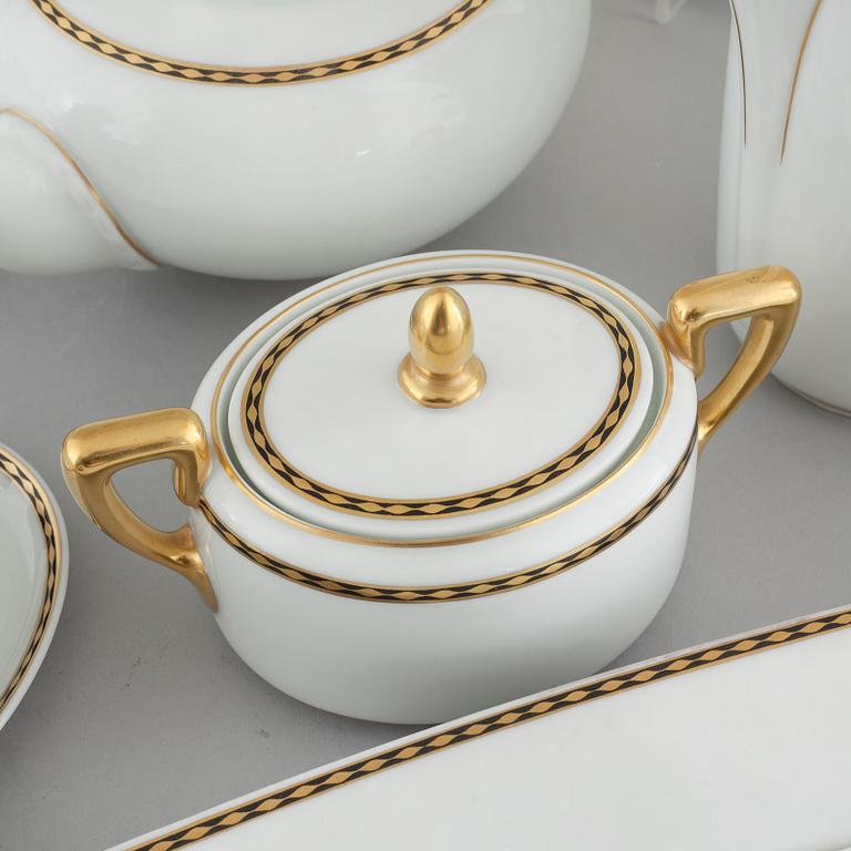162 pieces of porcelain tableware from mostly Rosenthal, 20th century.