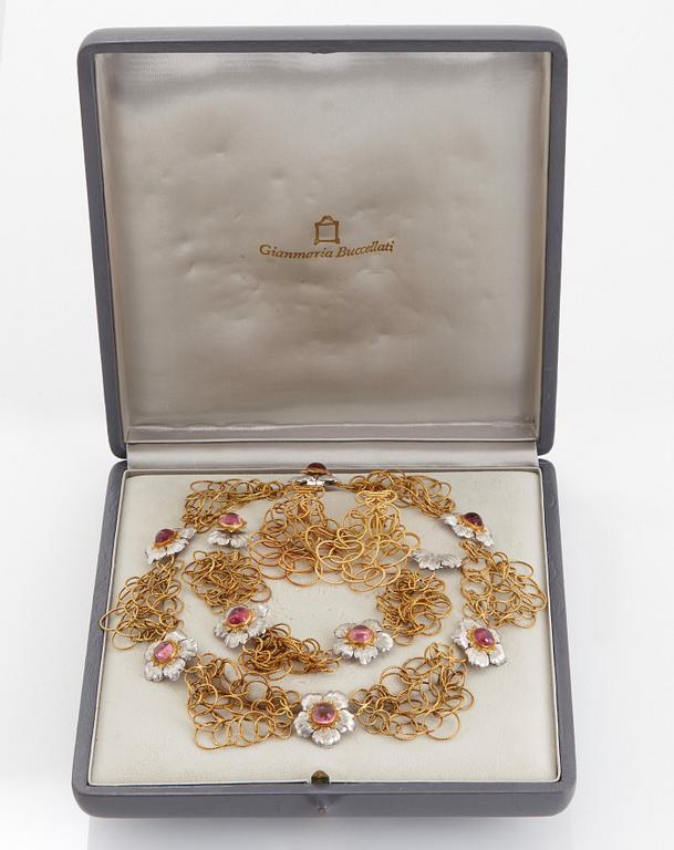 Buccellati garnityr "Olympia" en collier, ett armband och ett par örhängen.