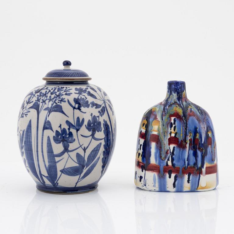 Carl-Harry Stålhane, a stoneware lidded urn and a vase, Rörstrand and Designhuset.