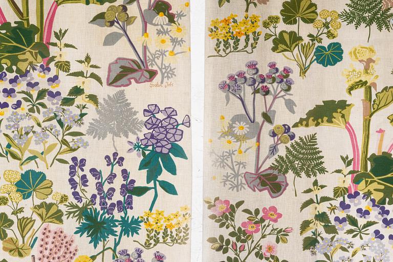 Gocken Jobs, Curtain panels, a pair, "Rhubarb", Jobs Handprint.