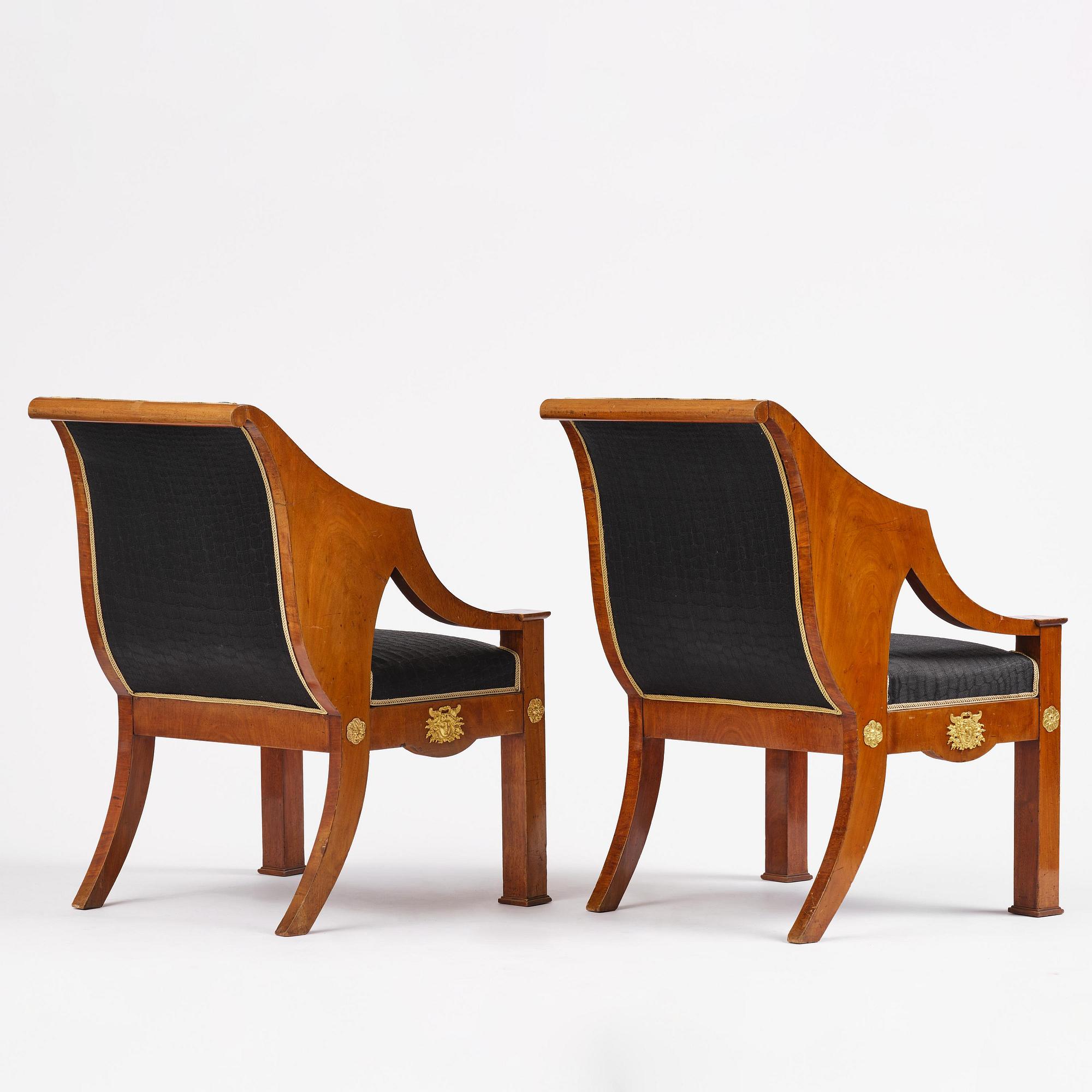 Karmstolar, ett par, Stockholmsarbeten 1800-talets första hälft, Empire.