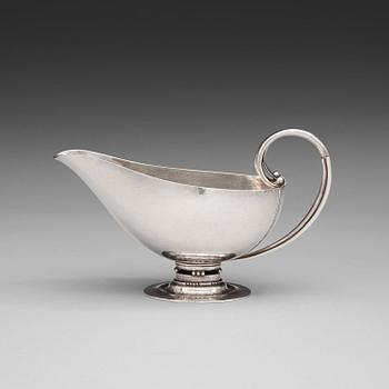 554. A Johan Rohde 830/1000 silver sauceboat, Georg Jensen, Copenhagen 1919.