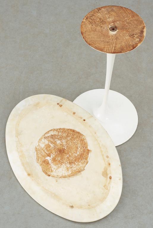 SOFFBORD, "Tulip", Eero Saarinen för Knoll International, USA. 1900-talets andra hälft.