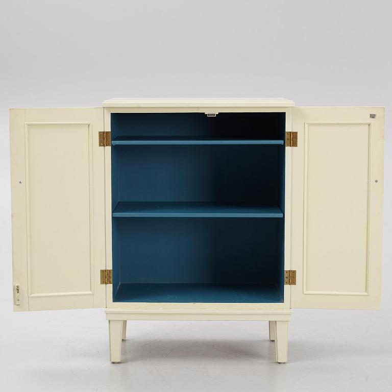 A cabinet, second half of the 20th Century.