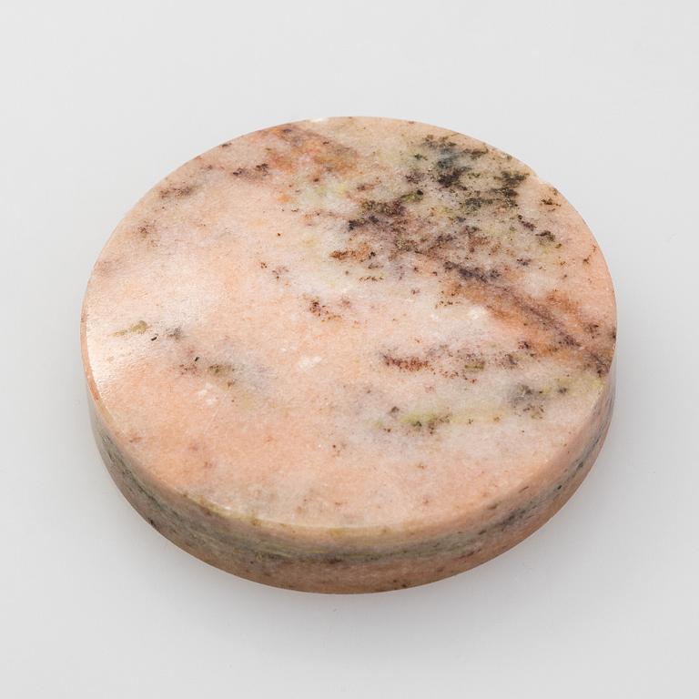 Bertel Gardberg, a stone-lidded silver jar, Kultateollisuus, Turku 1966.