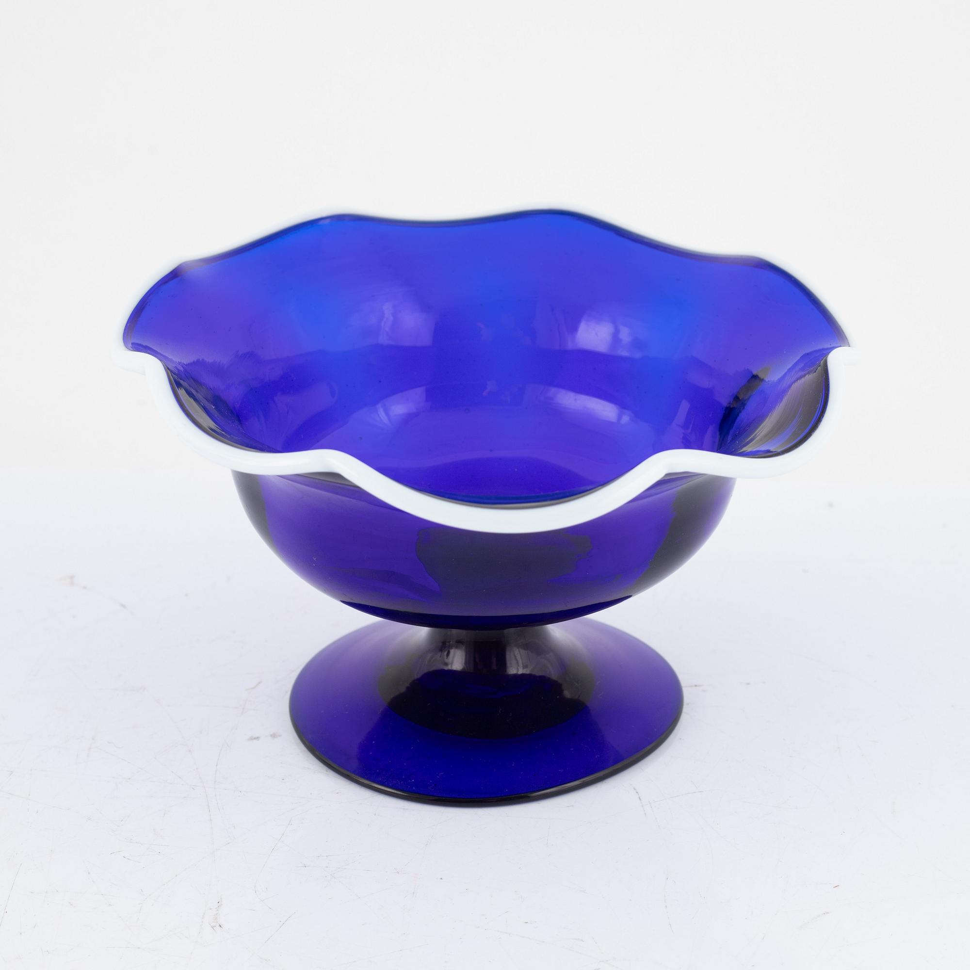 Glass bowl, possibly from Göteborgs or Gjöviks glasbruk, 19th century.