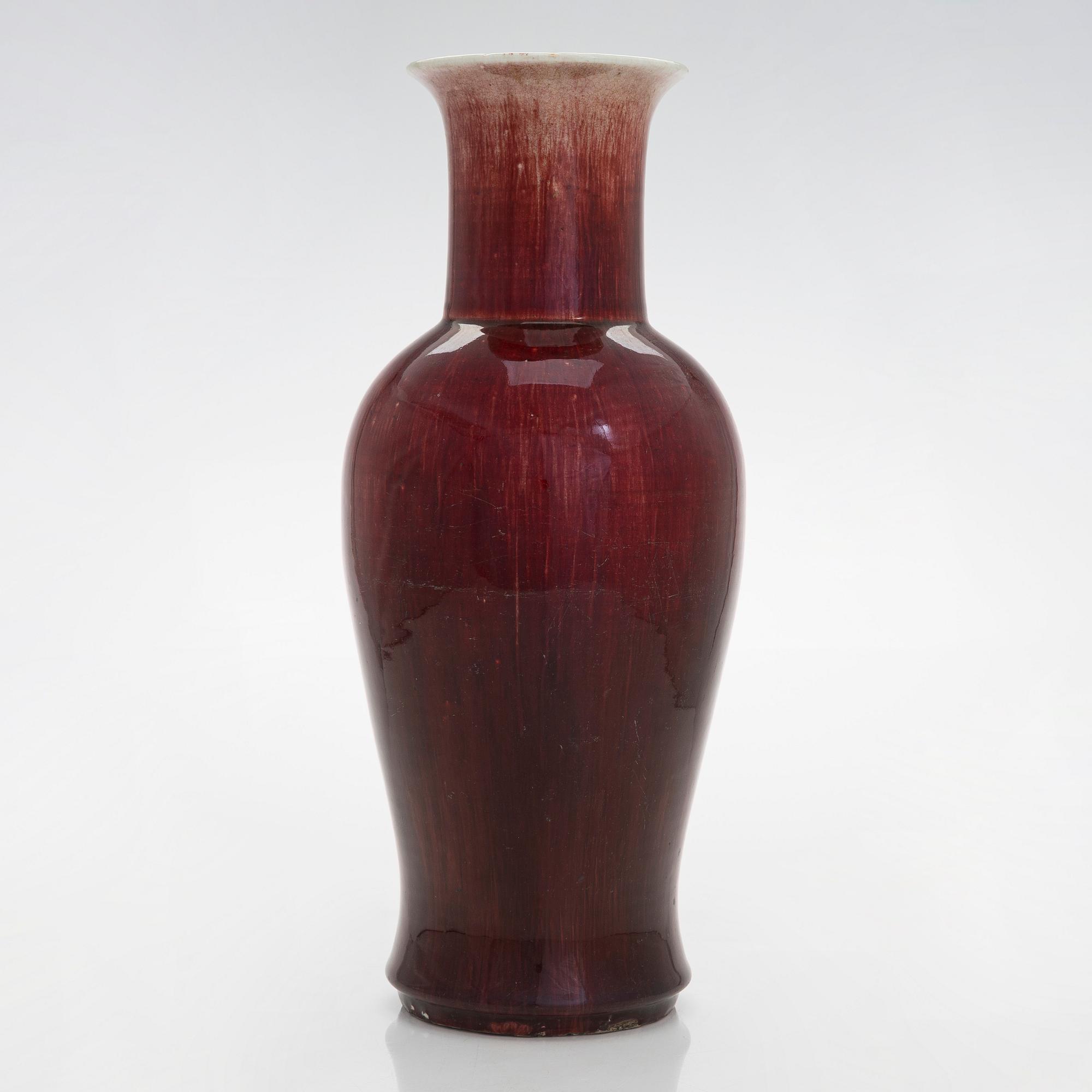 Vas, keramik. Kina, 1900-tal.