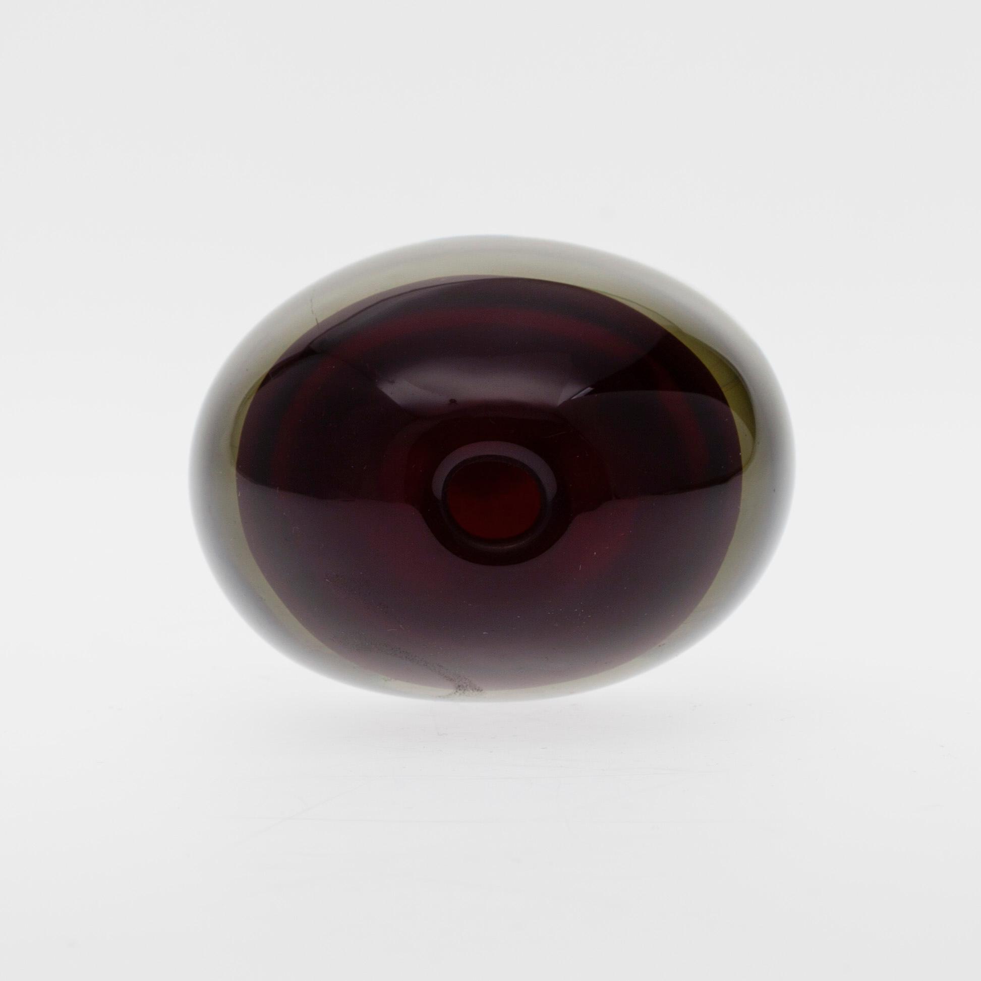 VAS, glas, modell 240, signerad K. Franck Nuutajärvi Notsjö -58.