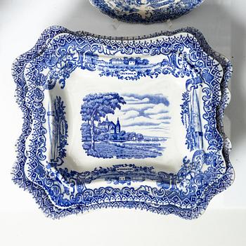 Matservis, 87 delar, flintgods, "Svenska slott", Rörstrand.