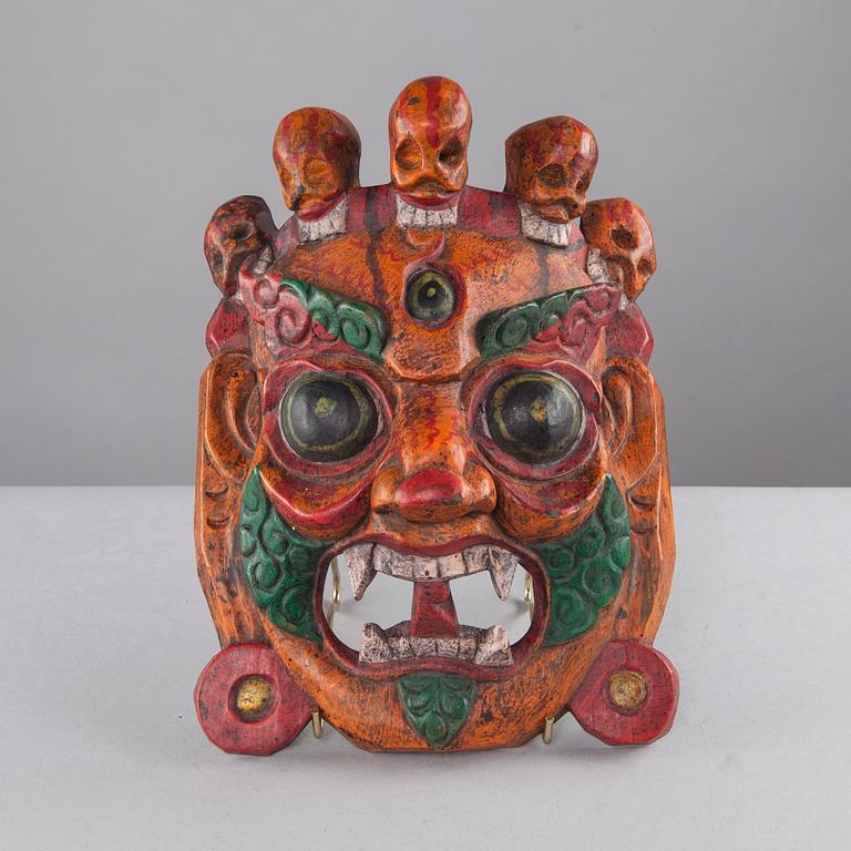 NAAMIO, maalattua puuta, Tiibet, 1900-luvun loppupuoli.